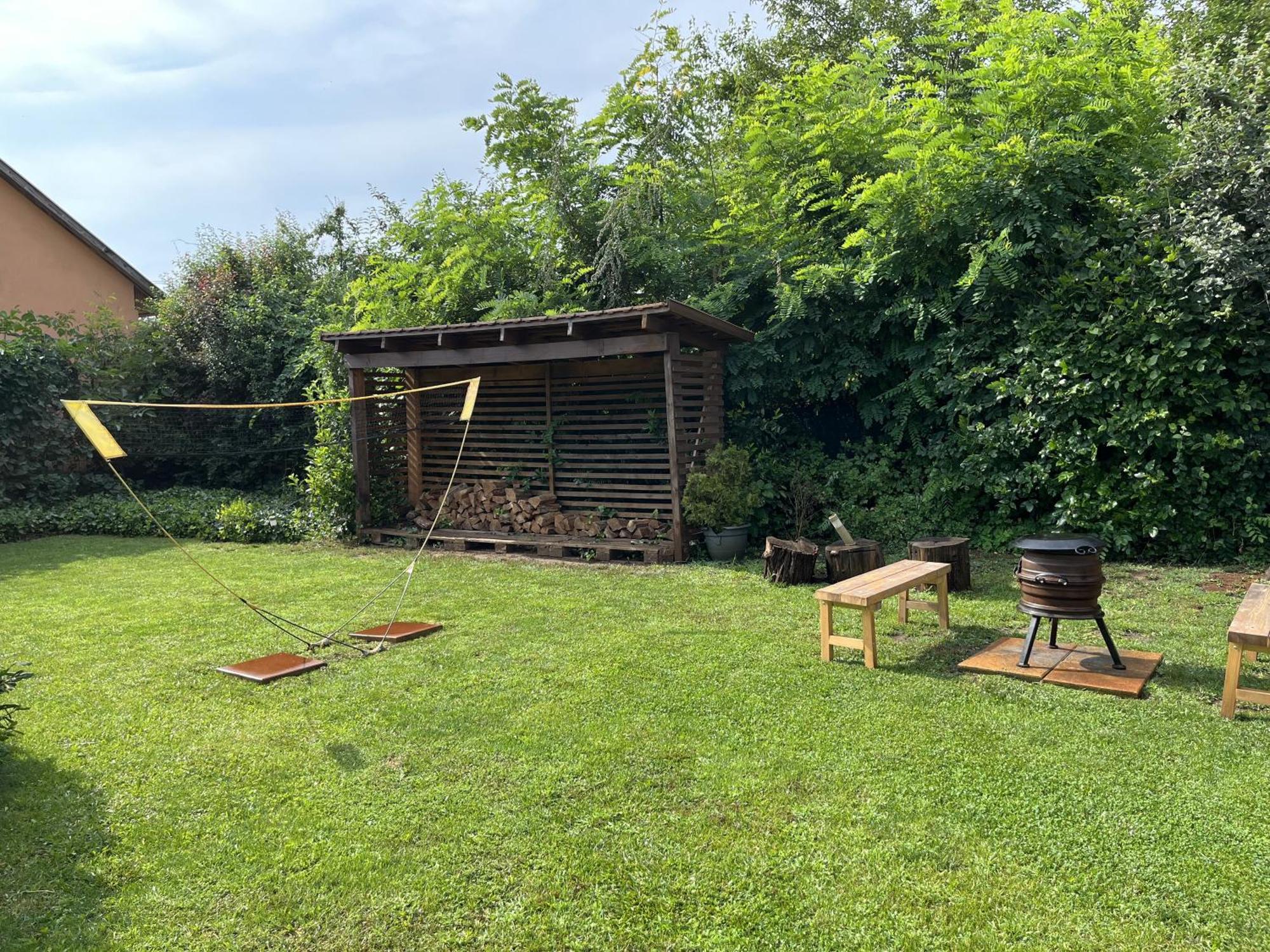 Idill Ueduelohaz Villa Tiszafüred Exterior foto