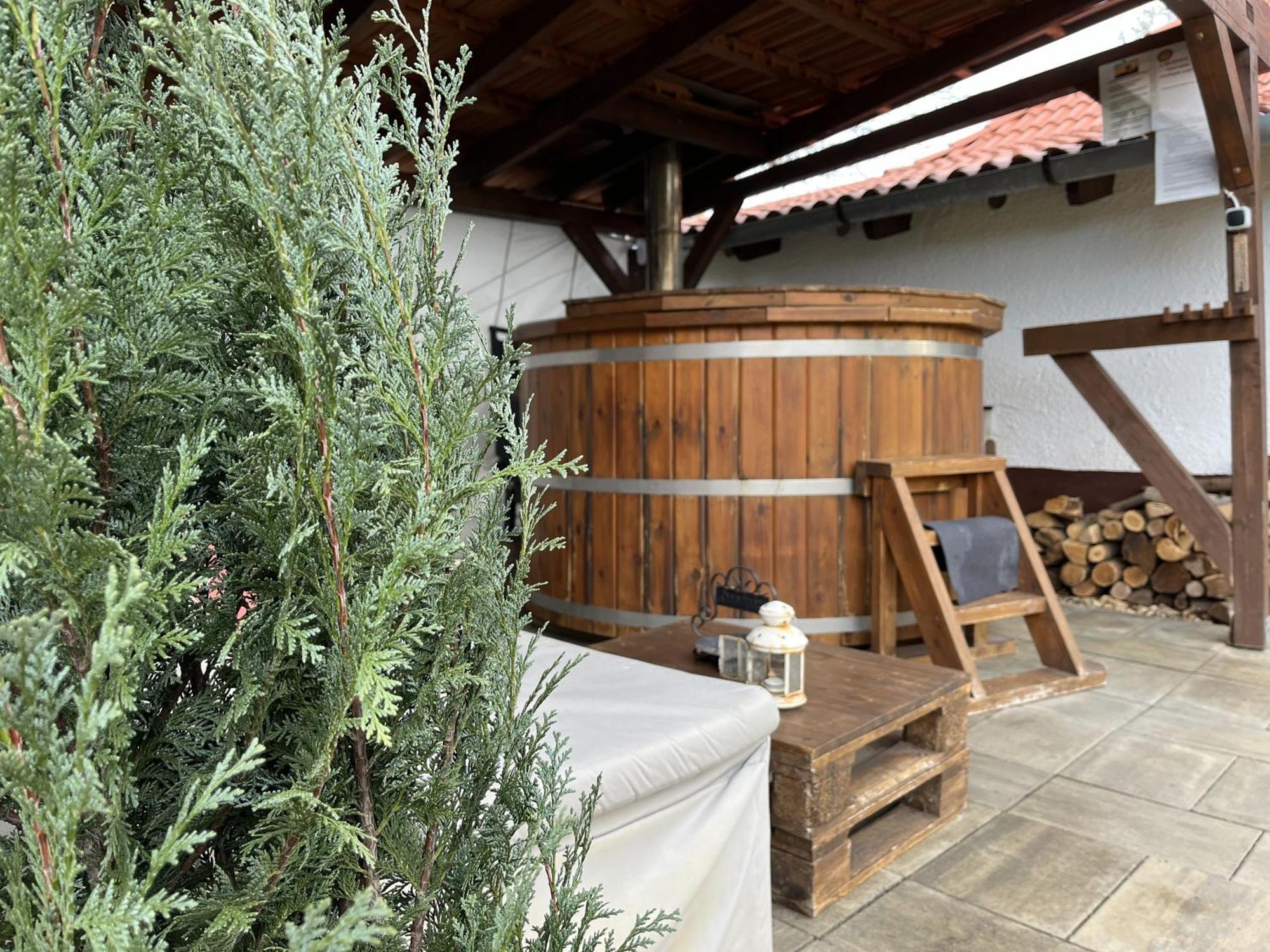 Idill Ueduelohaz Villa Tiszafüred Exterior foto