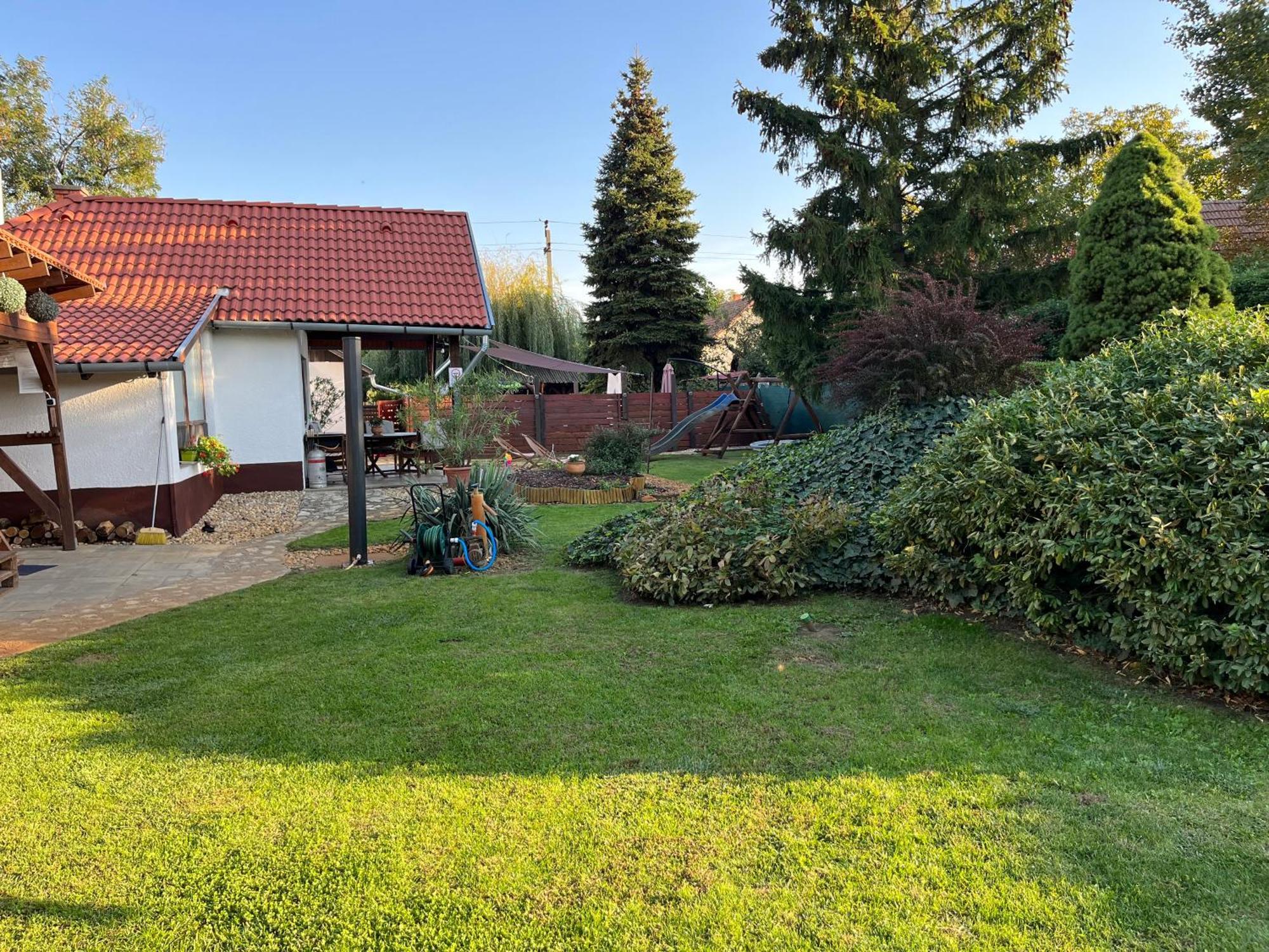 Idill Ueduelohaz Villa Tiszafüred Exterior foto